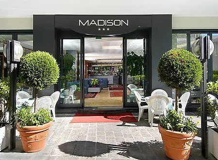 Madison Szálloda