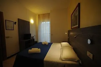 Madison Hotell 3*