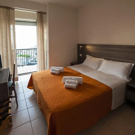 Madison 3* Gabicce Mare