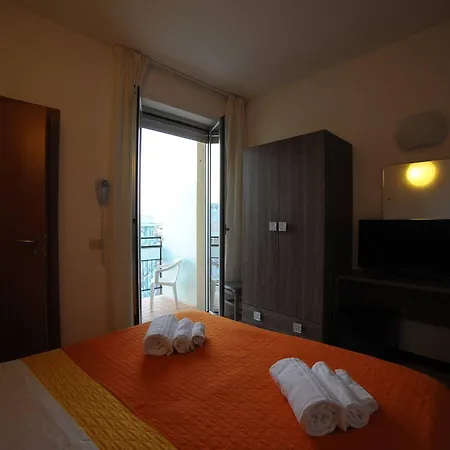 Madison Hotel